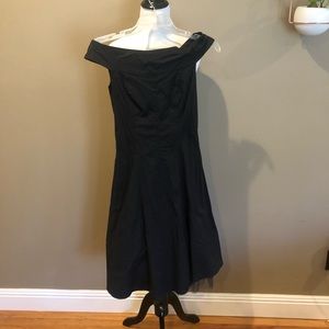 Size 3 dress Forever 21 Black cocktail dress lined with petticoat